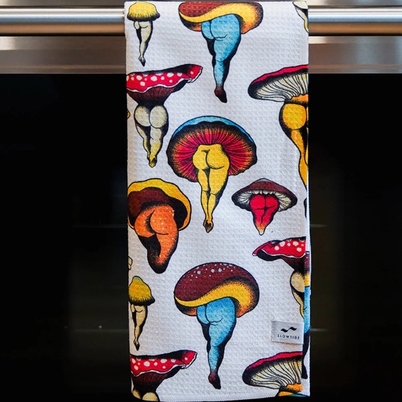 NWOT 2 Slowtide Cecilia Quick-Dry Kitchen Towels - Picture 1 of 9
